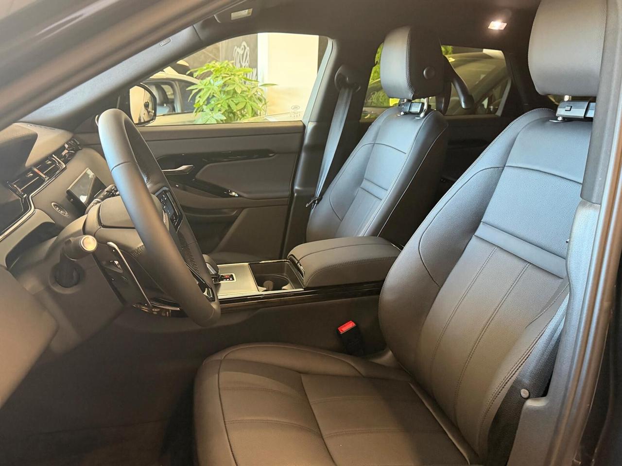 RANGE ROVER EVOQUE DARK EDITION EIGER GREY 2.0D MHEV AWD 163CV ANNO 2026