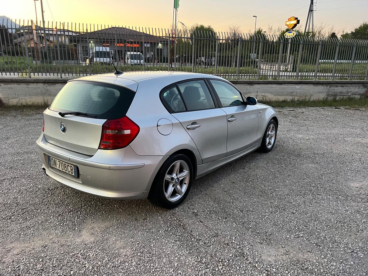 Bmw 116 116i cat 5 porte Attiva