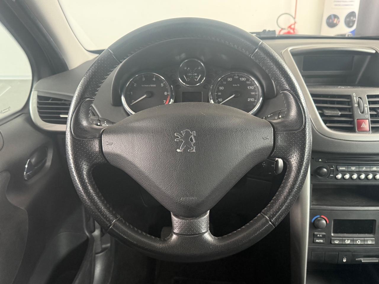 Peugeot 207 1.4 88CV 5p. XS 87.000km