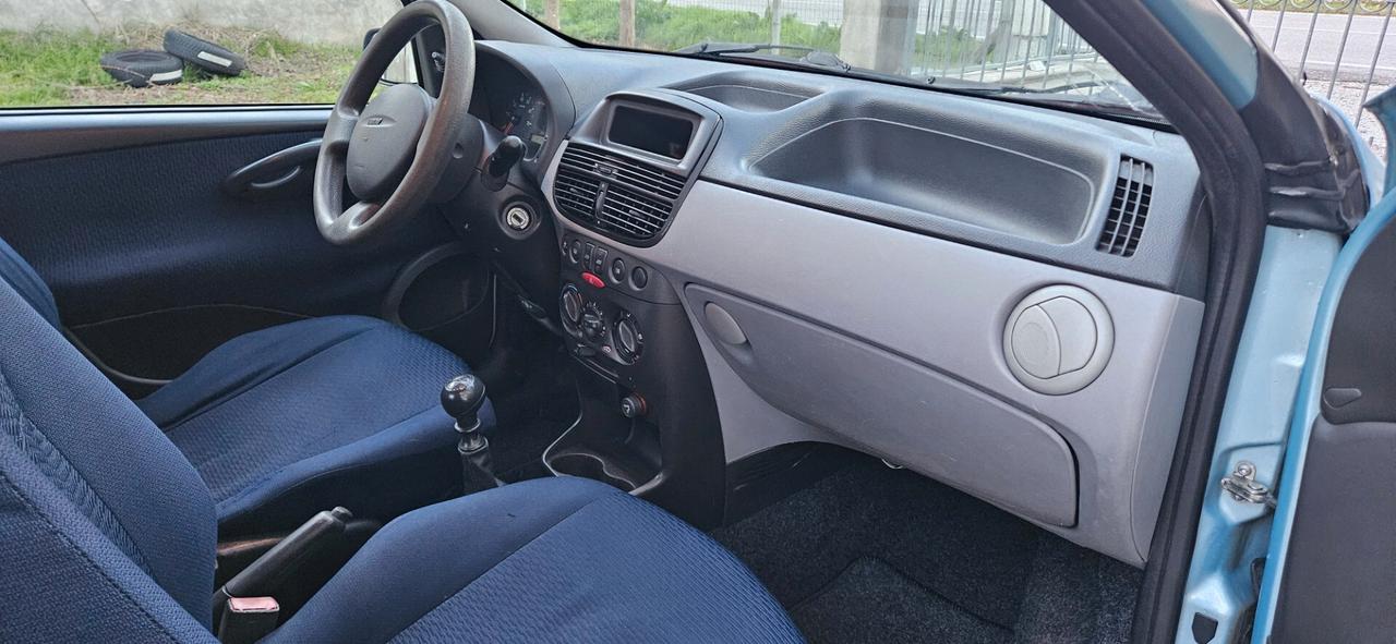 Fiat Punto 1.2i 16V cat 5 porte ELX