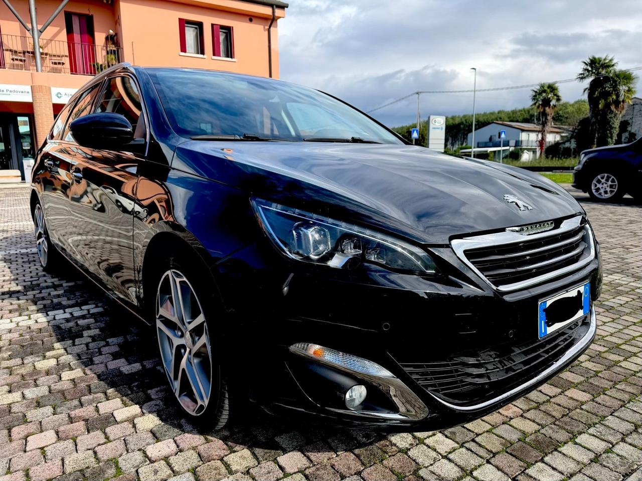 Peugeot 308 BlueHDi 120 S&S EAT6 SW GT Line