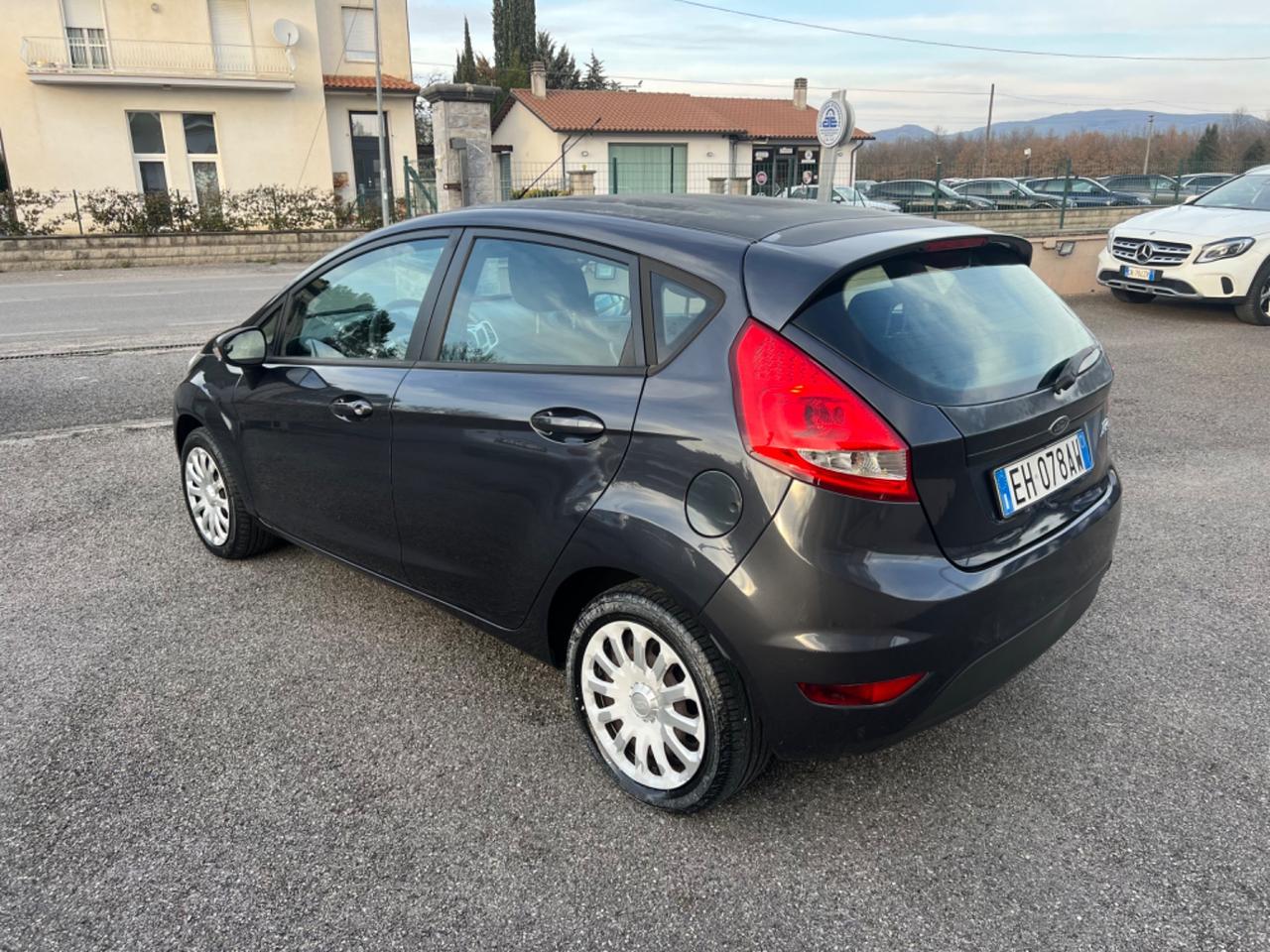 Ford Fiesta 1.4 5 porte Bz.- GPL Titanium