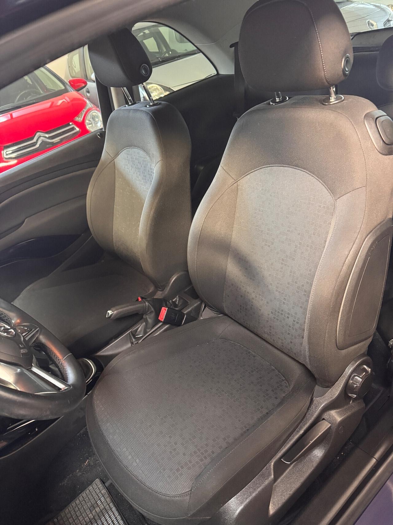 Opel Adam 1.2 70 CV km 98.000