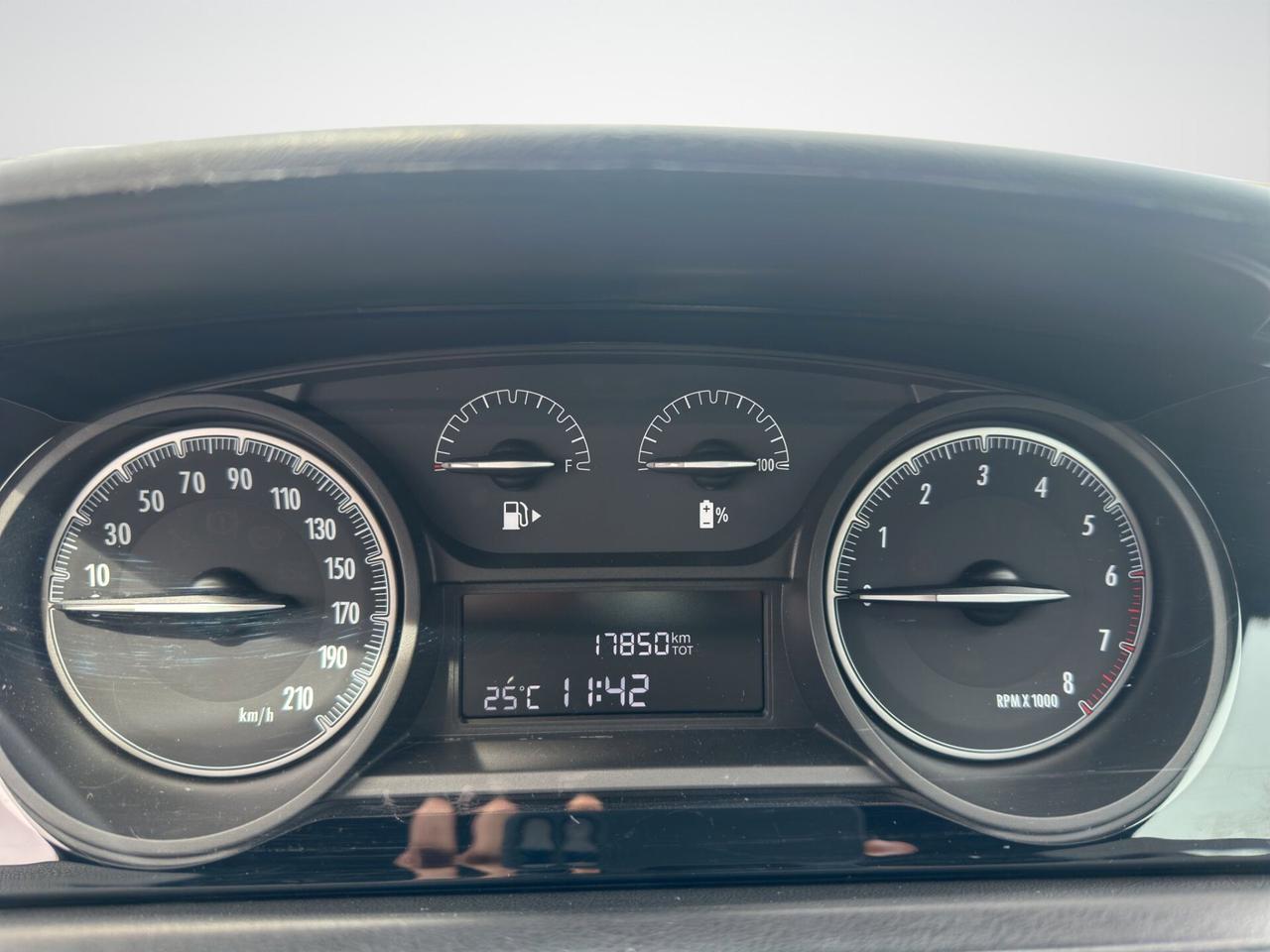 Lancia Ypsilon 1.0 FireFly 5 porte S&S Hybrid Ecochic Silver