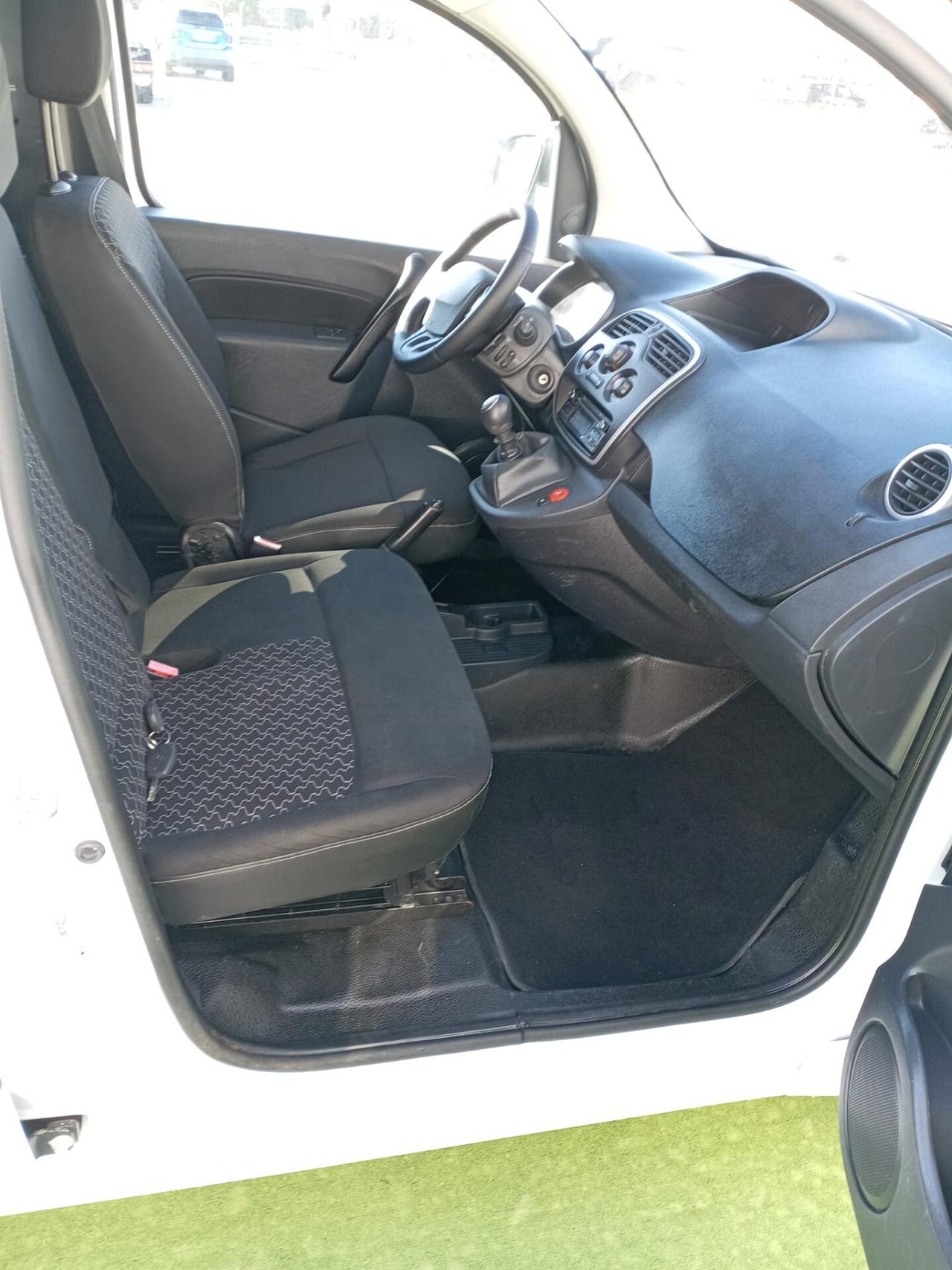 RENAULT KANGOO 1.5 DCI CABINATO 3 POSTI