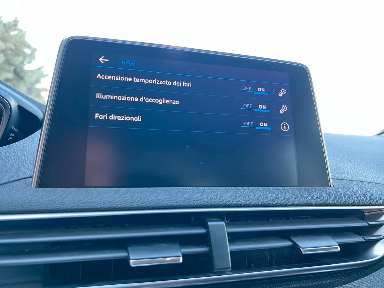 Peugeot 3008 PureTech Turbo 130 GT Line strafull