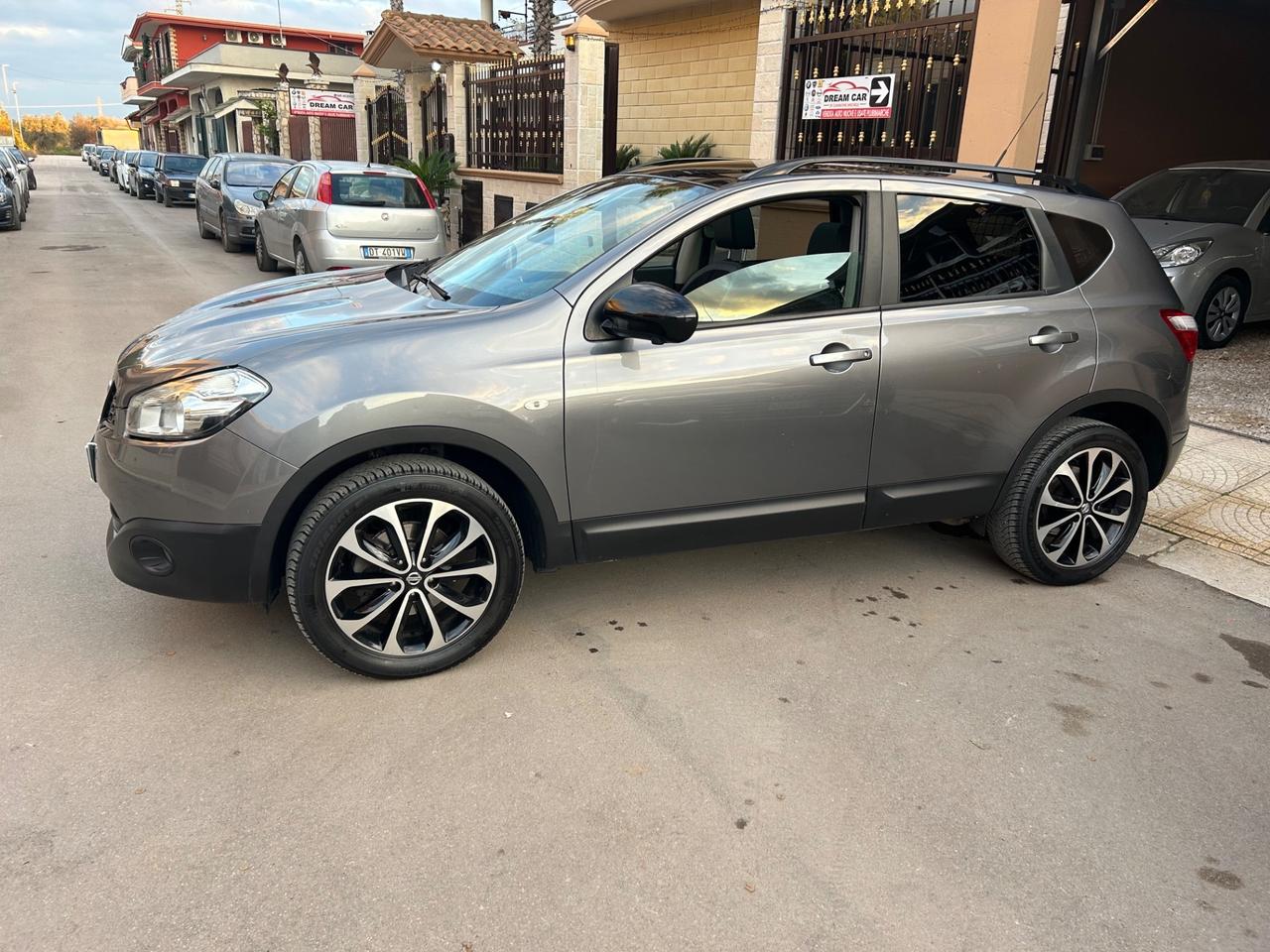 Nissan Qashqai 1.5 dCi DPF Tekna 360 TETTO NAVI