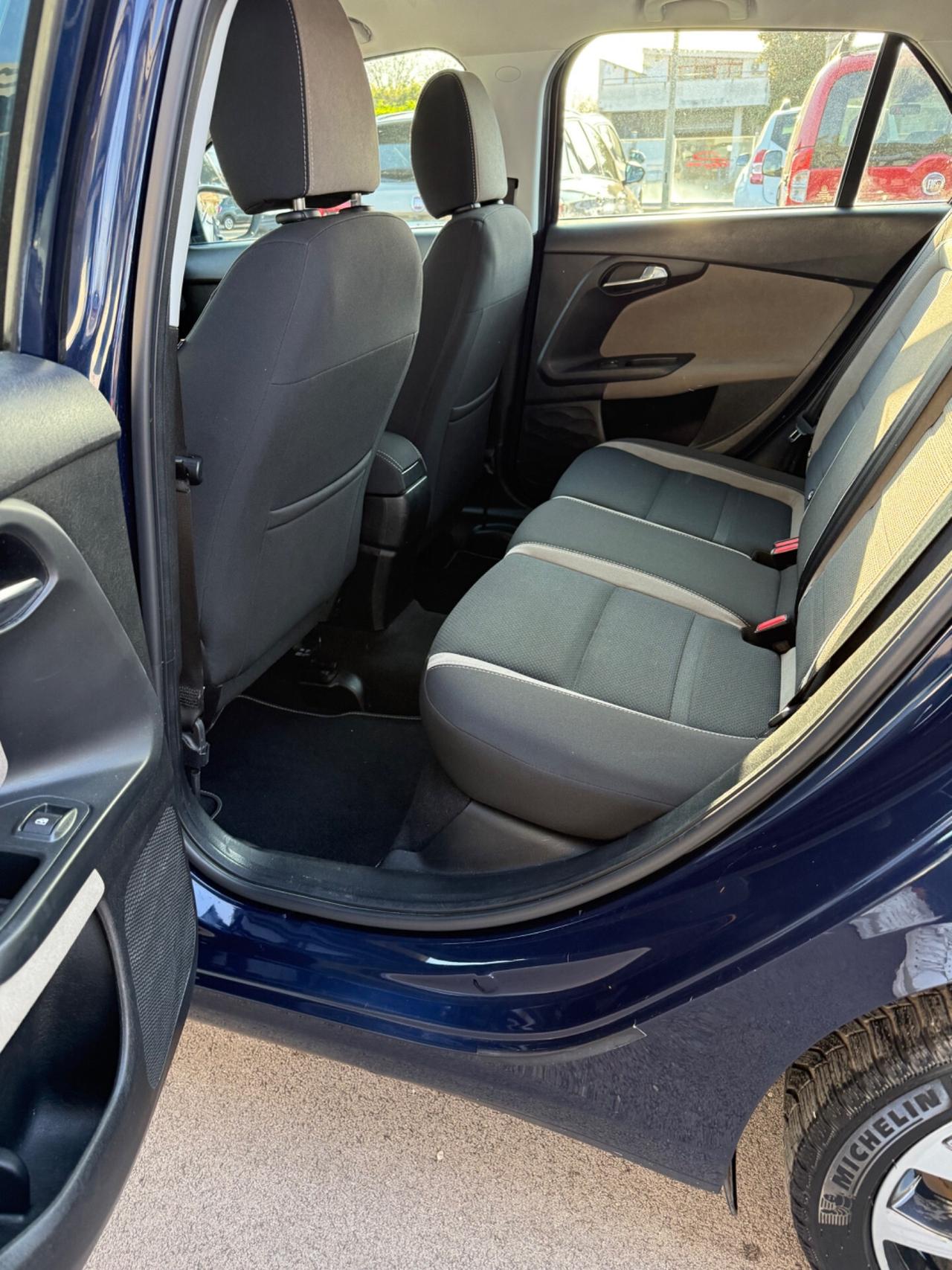 Fiat Tipo 1.6 Mjt S&S SW Lounge