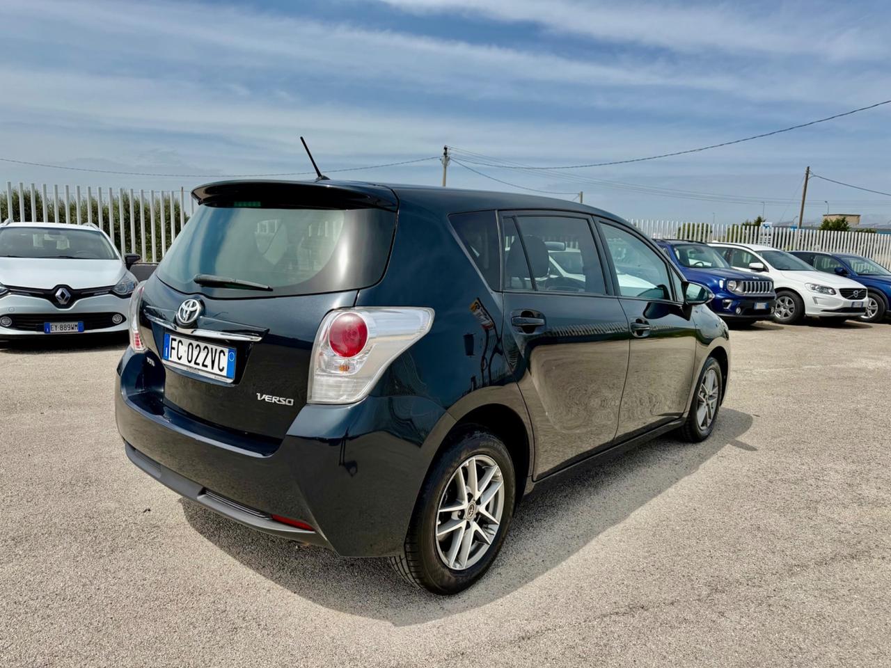 TOYOTA VERSO 1.6 D-4D 5POSTI FULL RETRO MY16