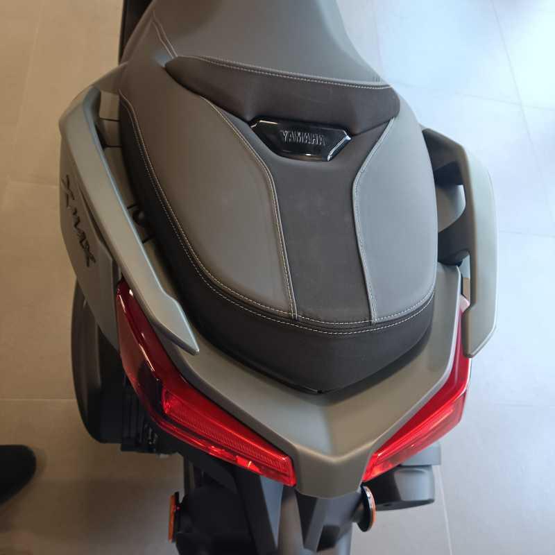 Yamaha X-Max 300 - 2026