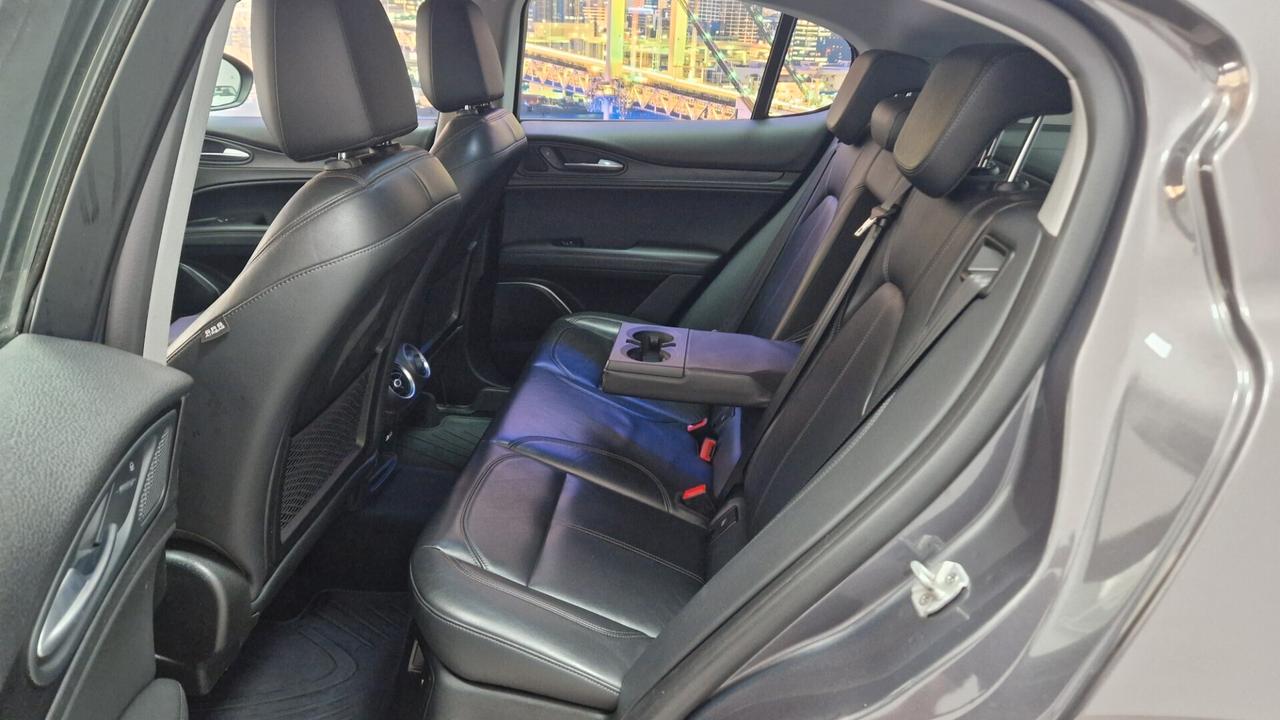 Alfa Romeo Stelvio 2.2 Turbodiesel 180 CV AT8 Q4 Executive