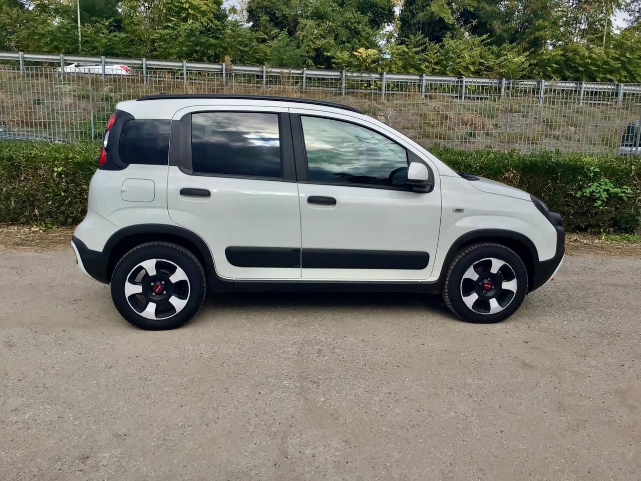Fiat Panda Cross 1.0 FireFly 70 Cv Hybrid 5 Posti