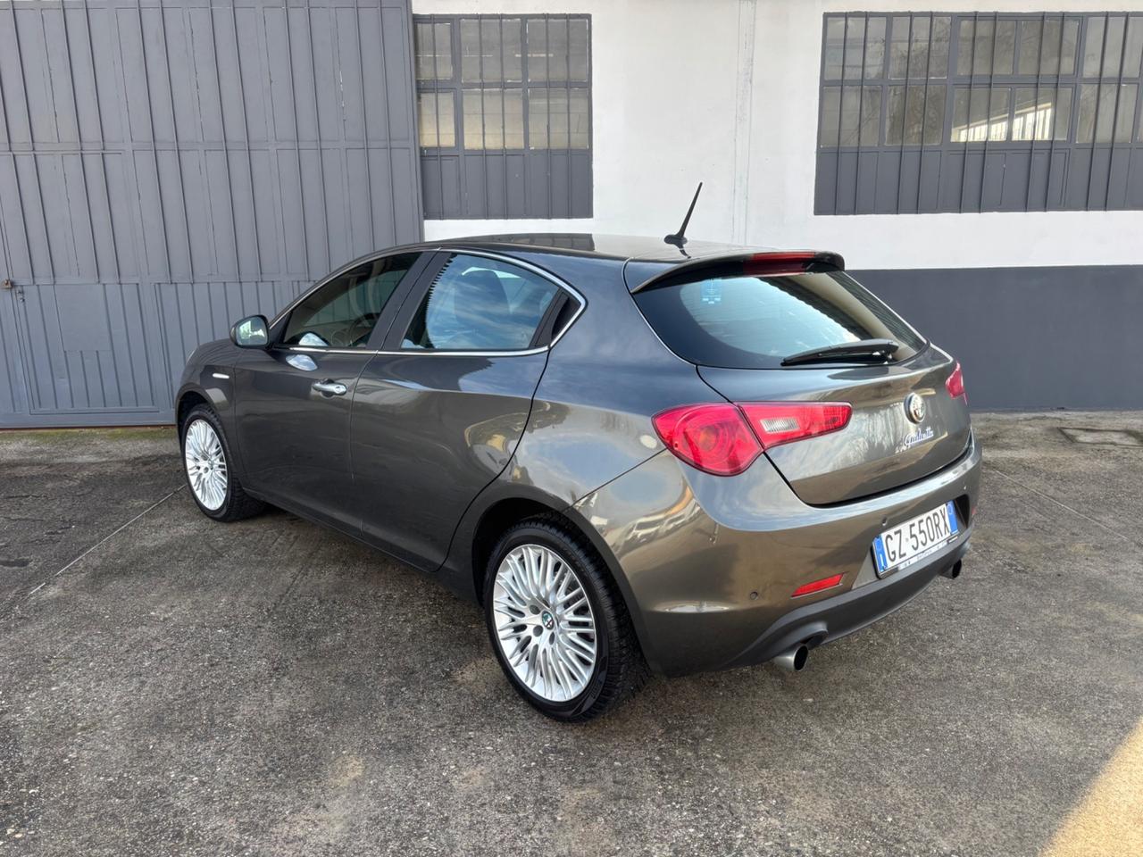 Alfa Romeo Giulietta 2.0 jtdm 170 CV. Garanzia 12mesi