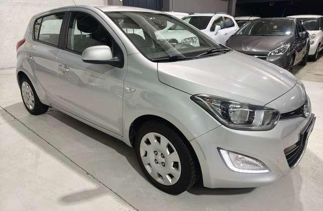 Hyundai i20 Benzina Neopatentati