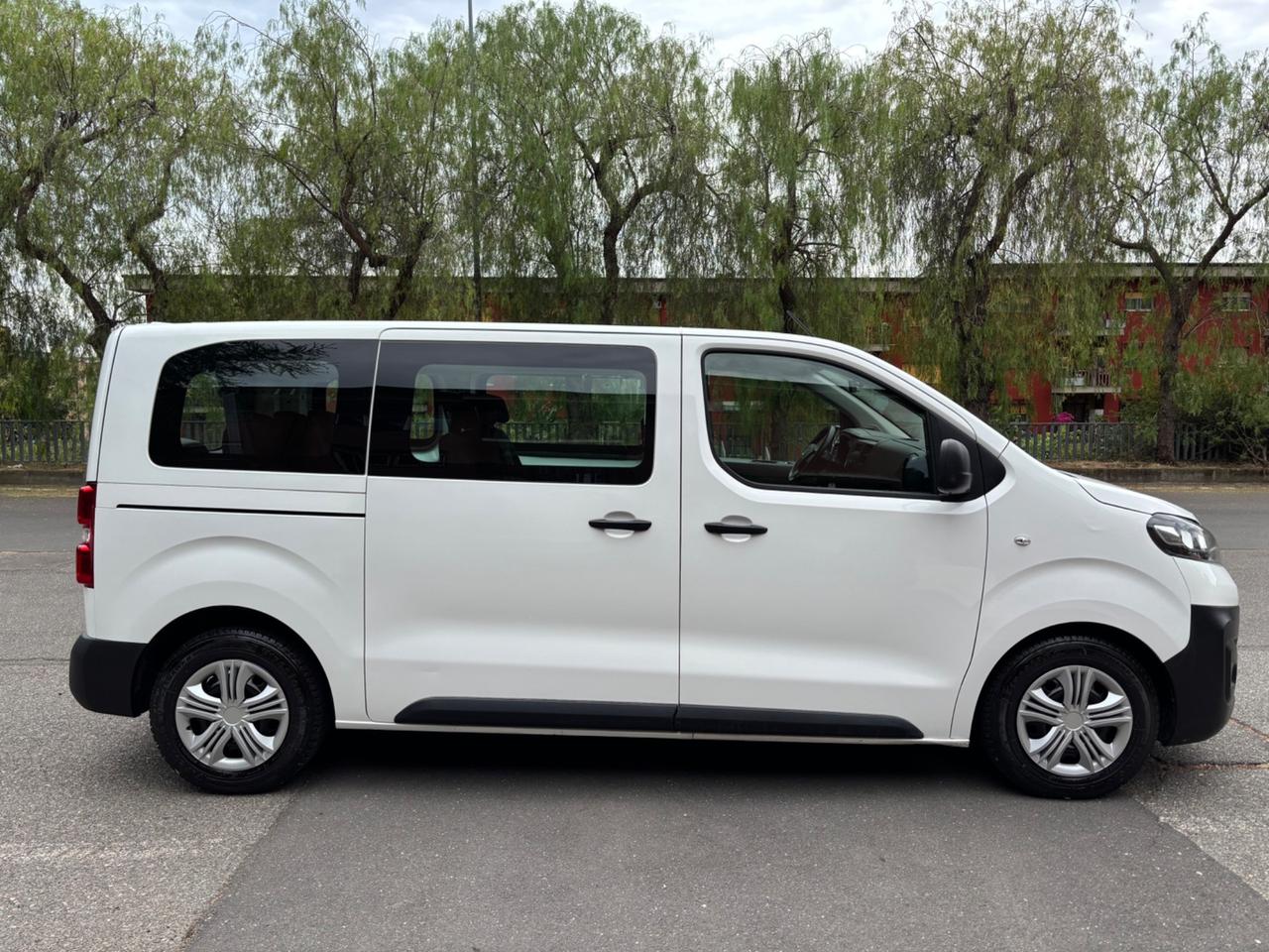 Opel Vivaro Life 2.0 145CV 12/2021 9 posti