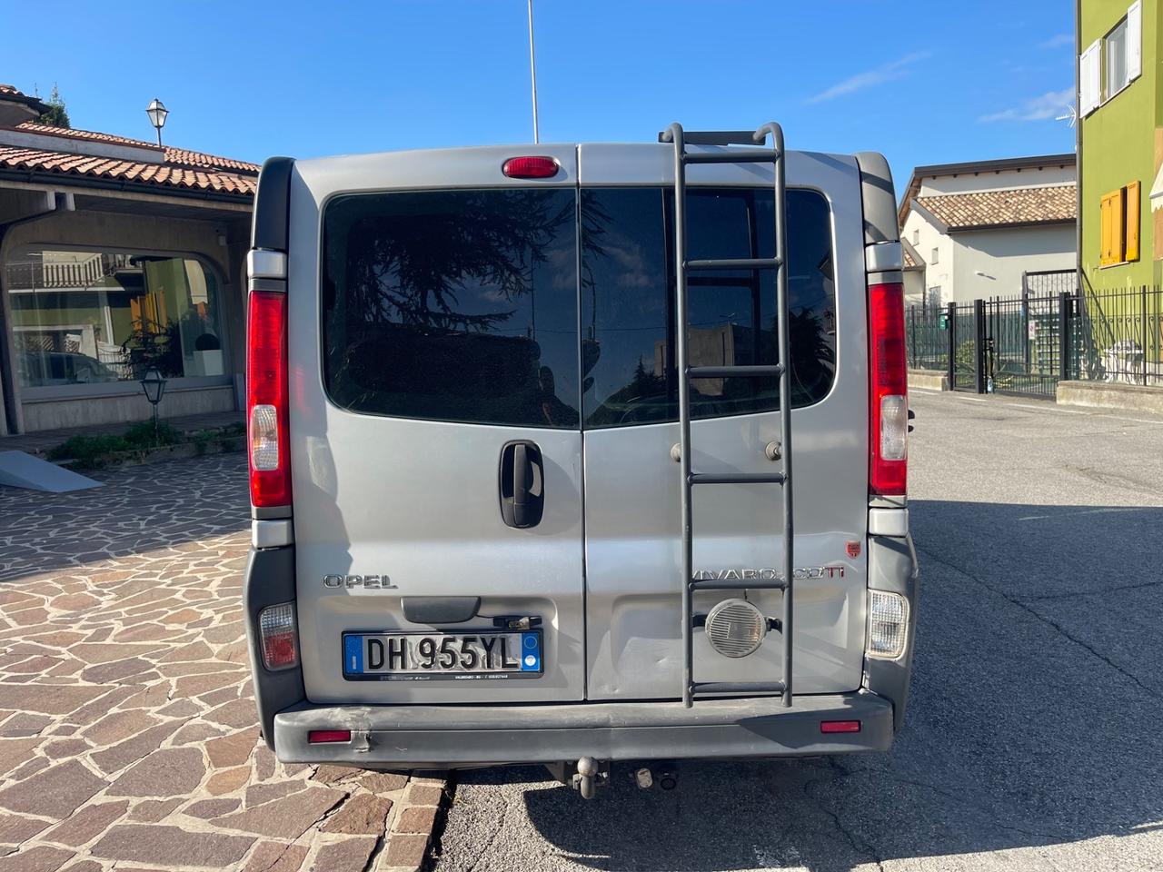 Opel Vivaro 27 2.0 CDTI 120CV PC-TN Combi 9 posti