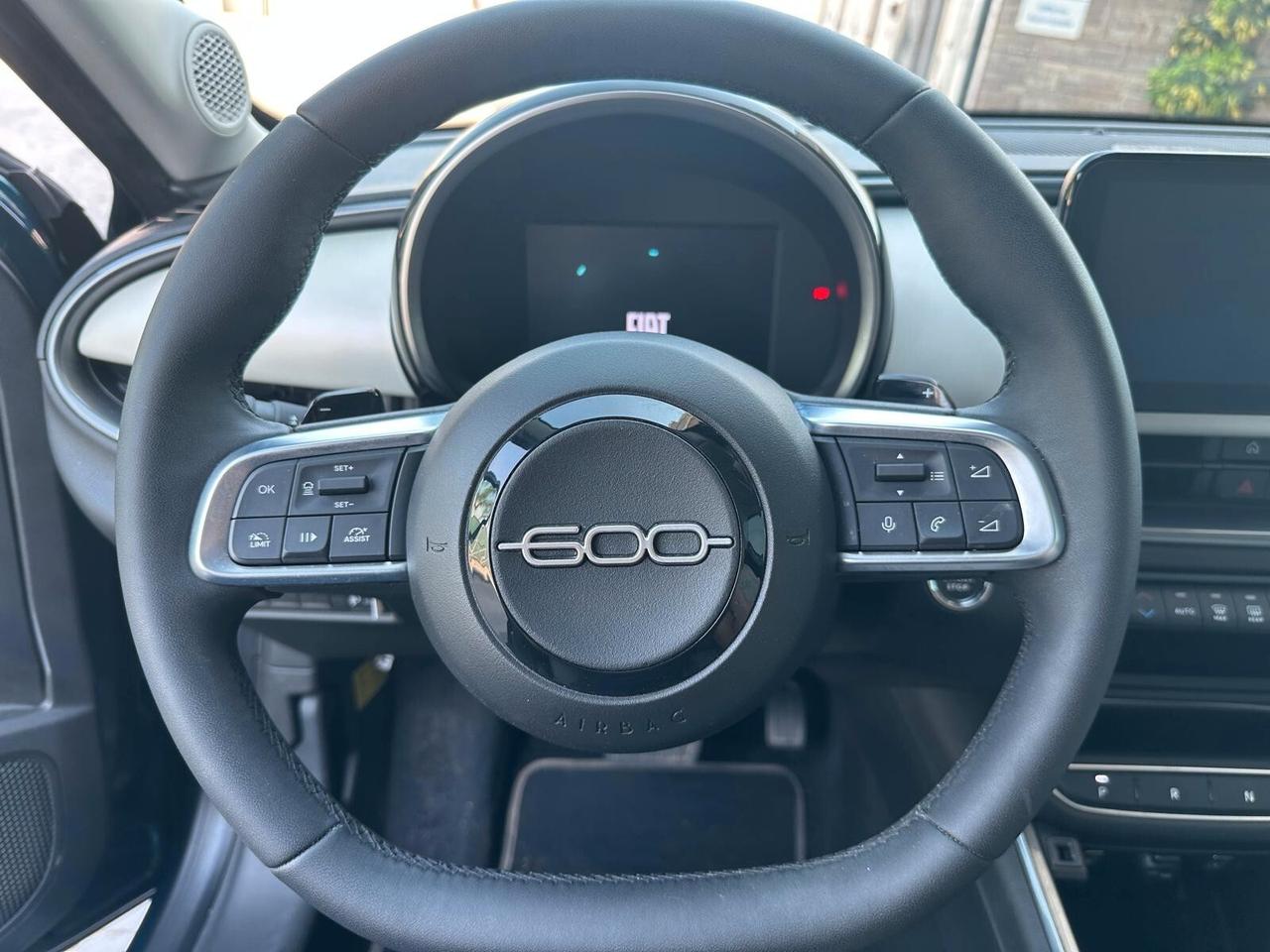Fiat 600 Hybrid 110 CV DCT MHEV La Prima