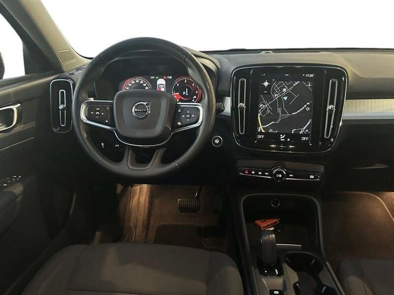 Volvo XC40 D3 150 CV AWD Automatica Momentum Pro