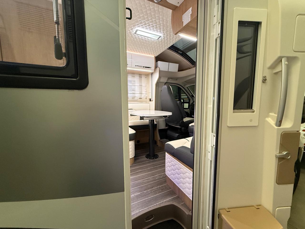 ROLLER TEAM ZEFFIRO 285 XT 6.99 5 POSTI OMOLOGATI