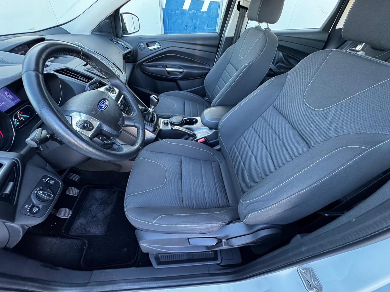 Ford Kuga 2.0 TDCi 140 CV 2WD Titanium DPF