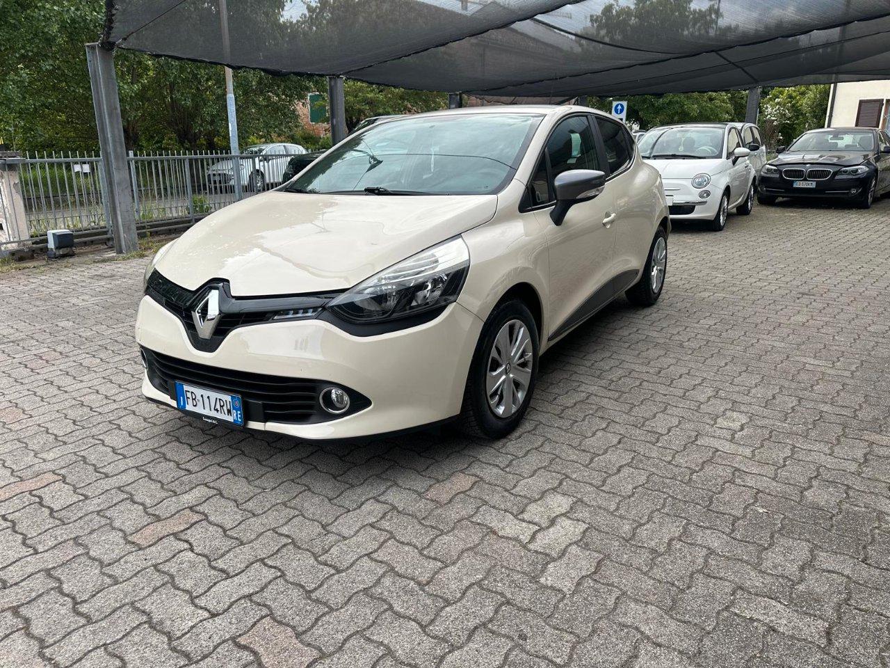 Renault Clio 5 Porte Clio 5p 1.5 dci energy s&s 75cv E6 OK NEOPATENTATO