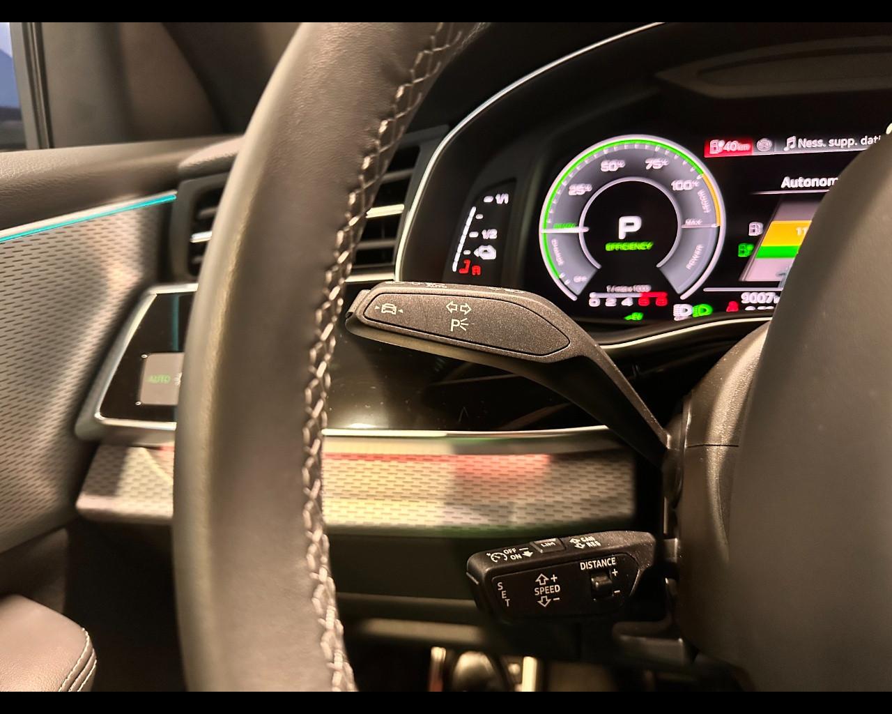 AUDI Q8 55 TFSI e TIPTRONIC QUATTRO S-LINE PLUS