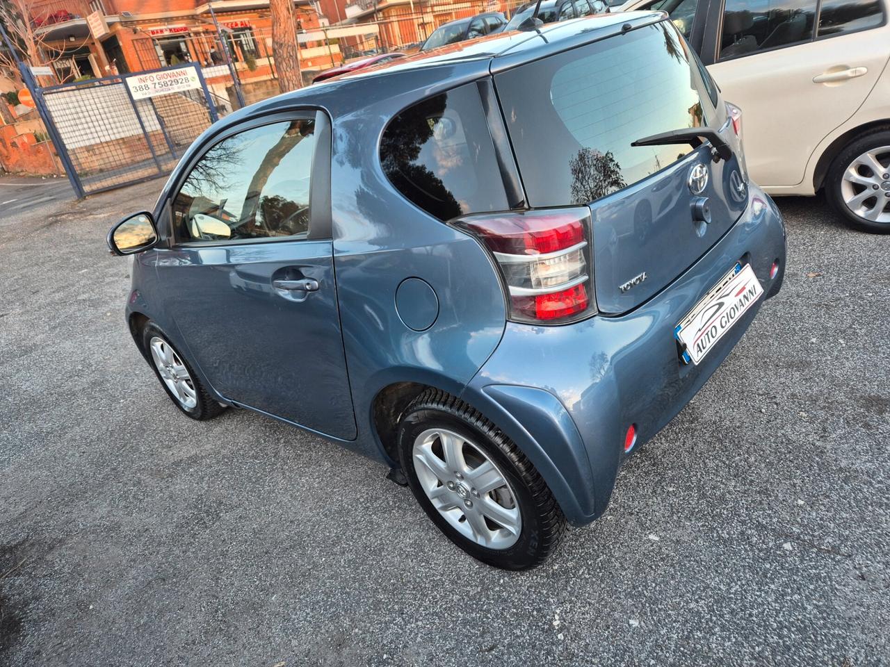 Toyota iQ 1.0 CVT Lounge