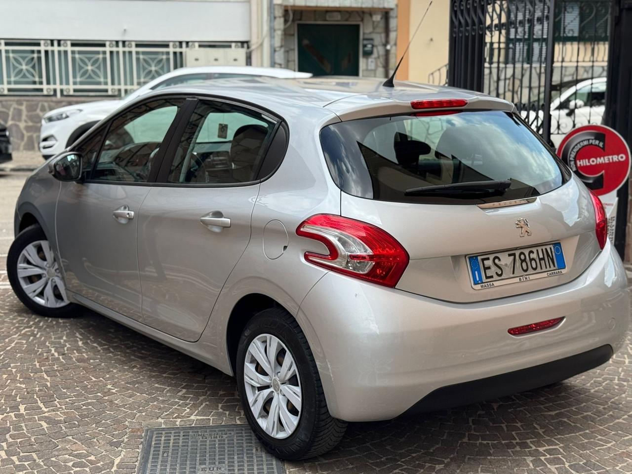 Peugeot 208 1.2 VTi 82 CV 5 porte Allure