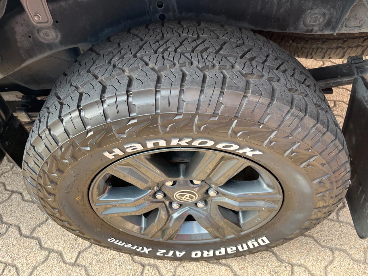 Toyota Hilux 2.4 D4D 4WD 2+2p cassone lungo - 35.000km