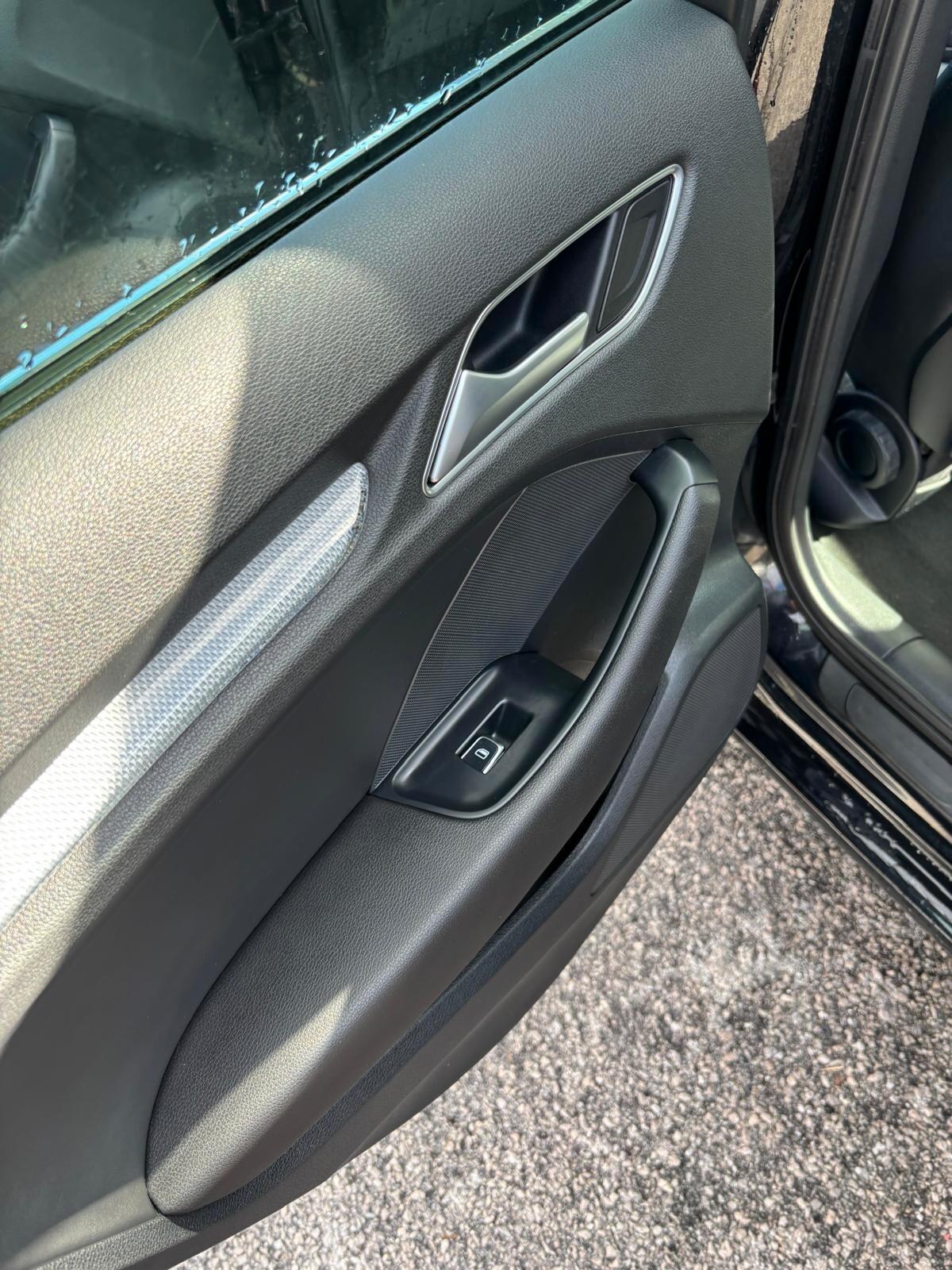 Audi A3 2.0 TDI 150 CV diesel S tronic Attraction