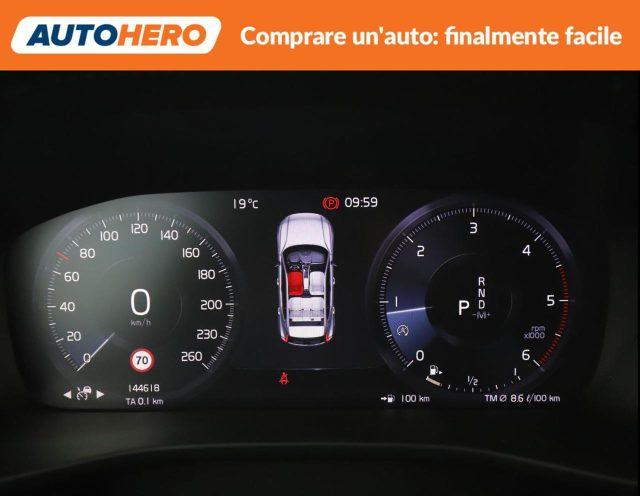 VOLVO XC40 D4 AWD Geartronic Inscription