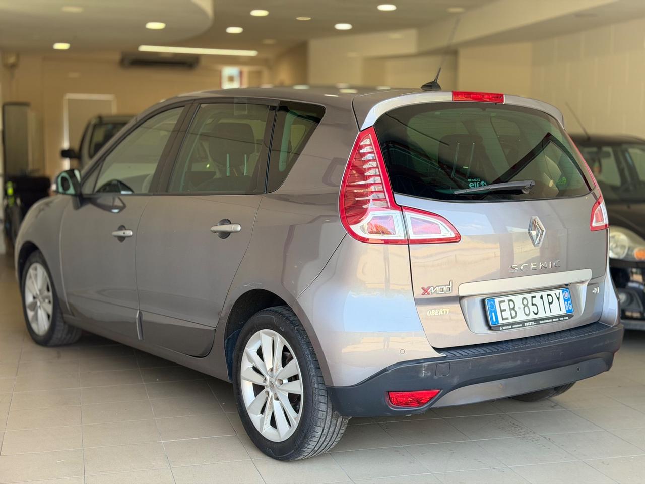 Renault Scenic Scénic X-Mod 1.9 dCi 130CV Luxe