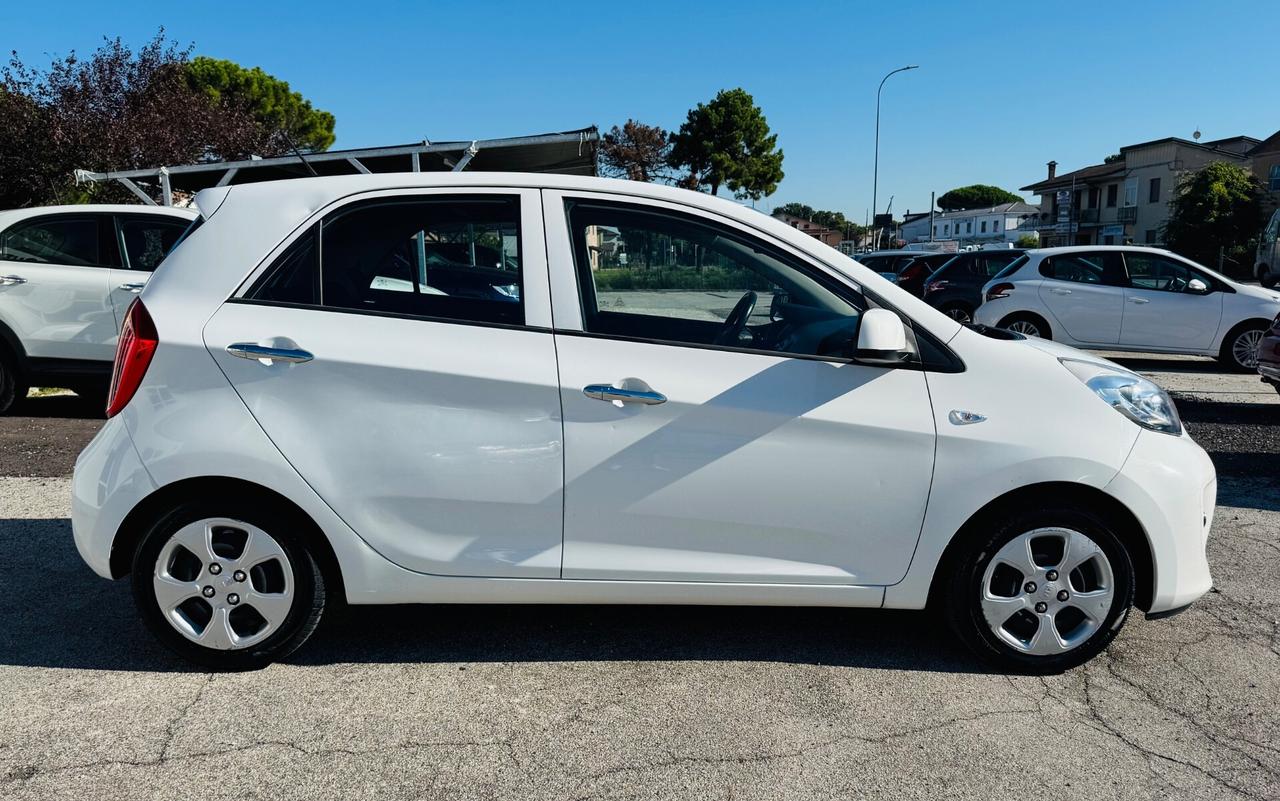 Kia Picanto 1.0 12V 5 porte