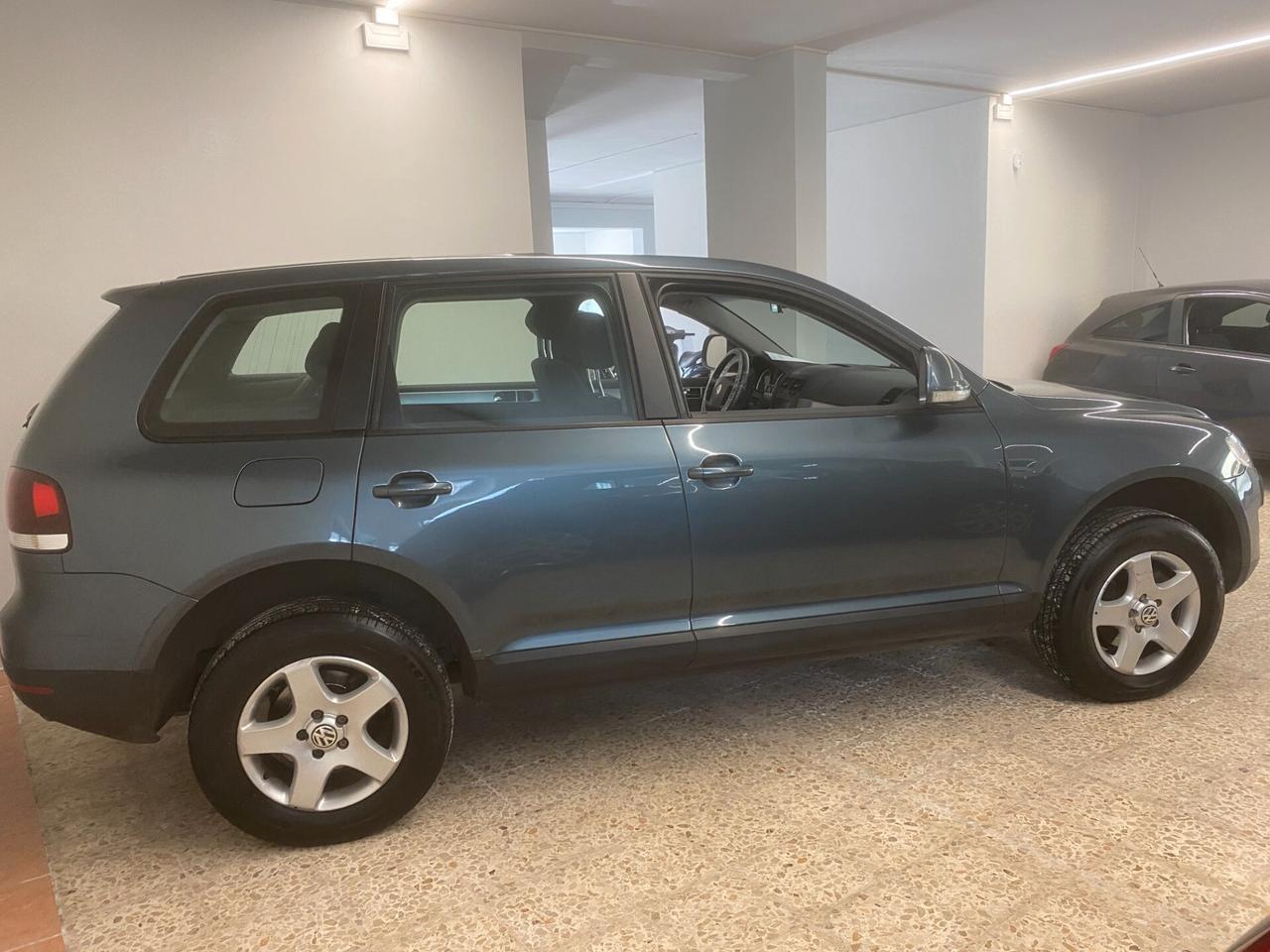 Volkswagen Touareg 2.5 R5 TDI DPF tiptronic Exclusive