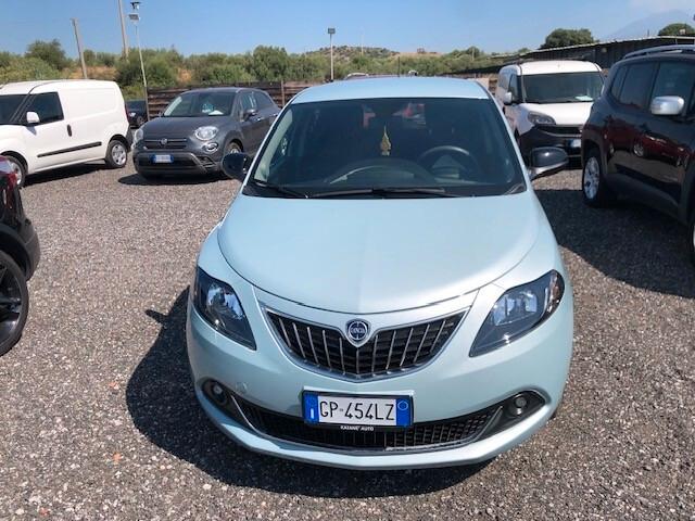 Lancia Ypsilon 1.0 FireFly 5 porte S&S Hybrid Alberta Ferretti