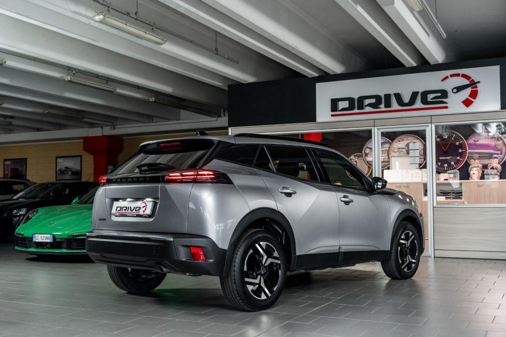 PEUGEOT 2008 PureTech 100 S&S Allure