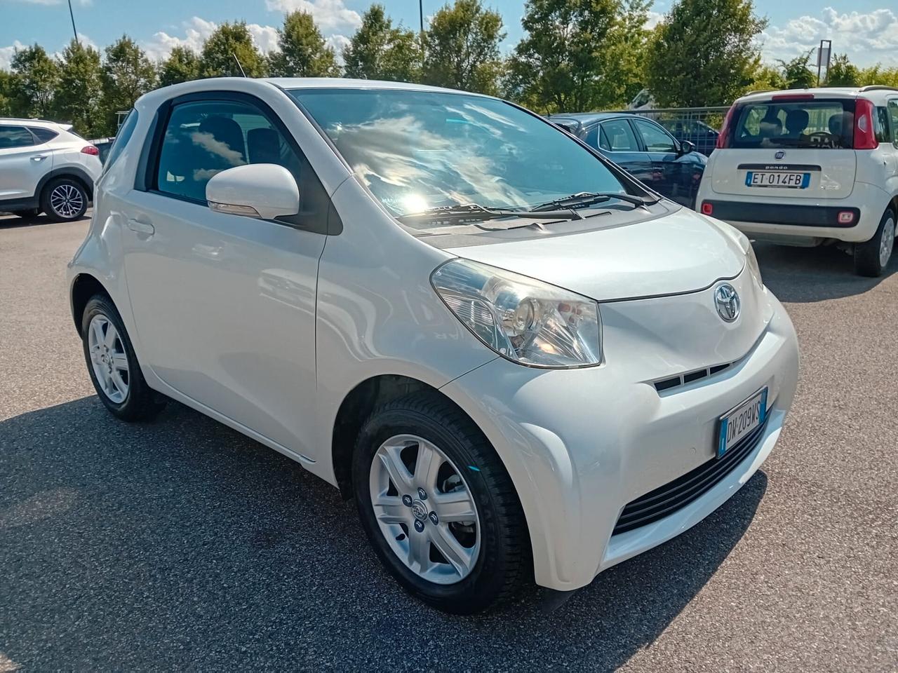 Toyota iQ 1.0 68cv multidrive SERVICE TOYOTA