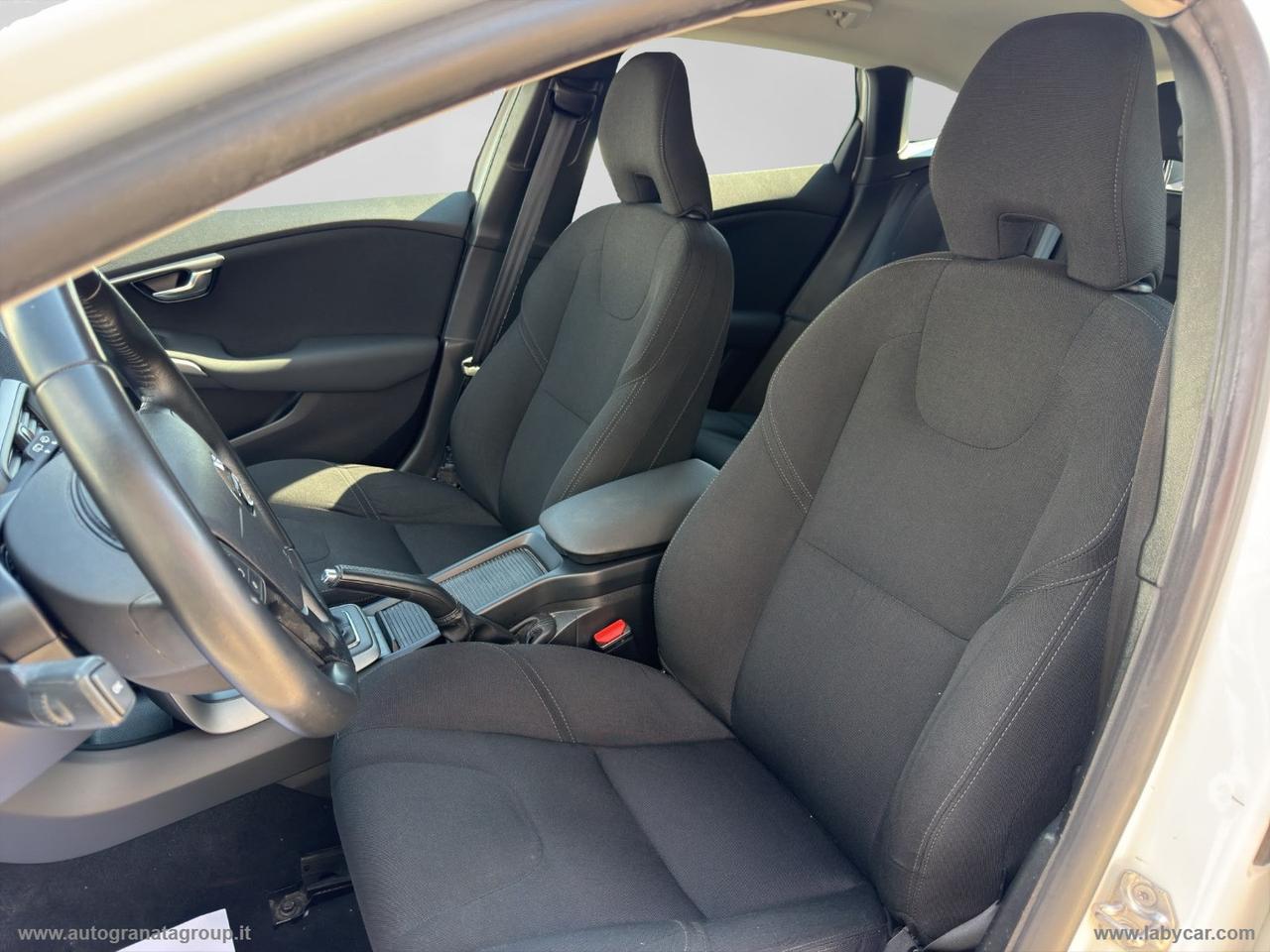 VOLVO V40 D2 Momentum BELLA AFFARE VERO!