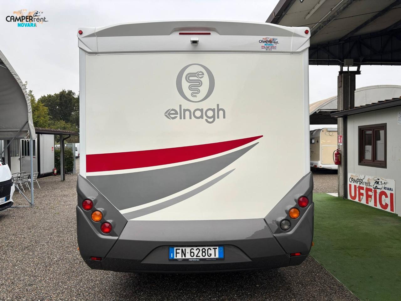 ELNAGH T-LOFT 530 SPECIAL EDITION - motorhome con letti gemelli in coda ed ampio garage