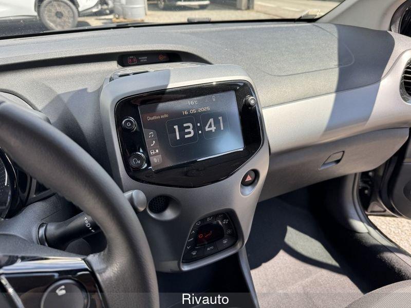 Toyota Aygo Connect 1.0 VVT-i 72 CV 5 porte x-fun