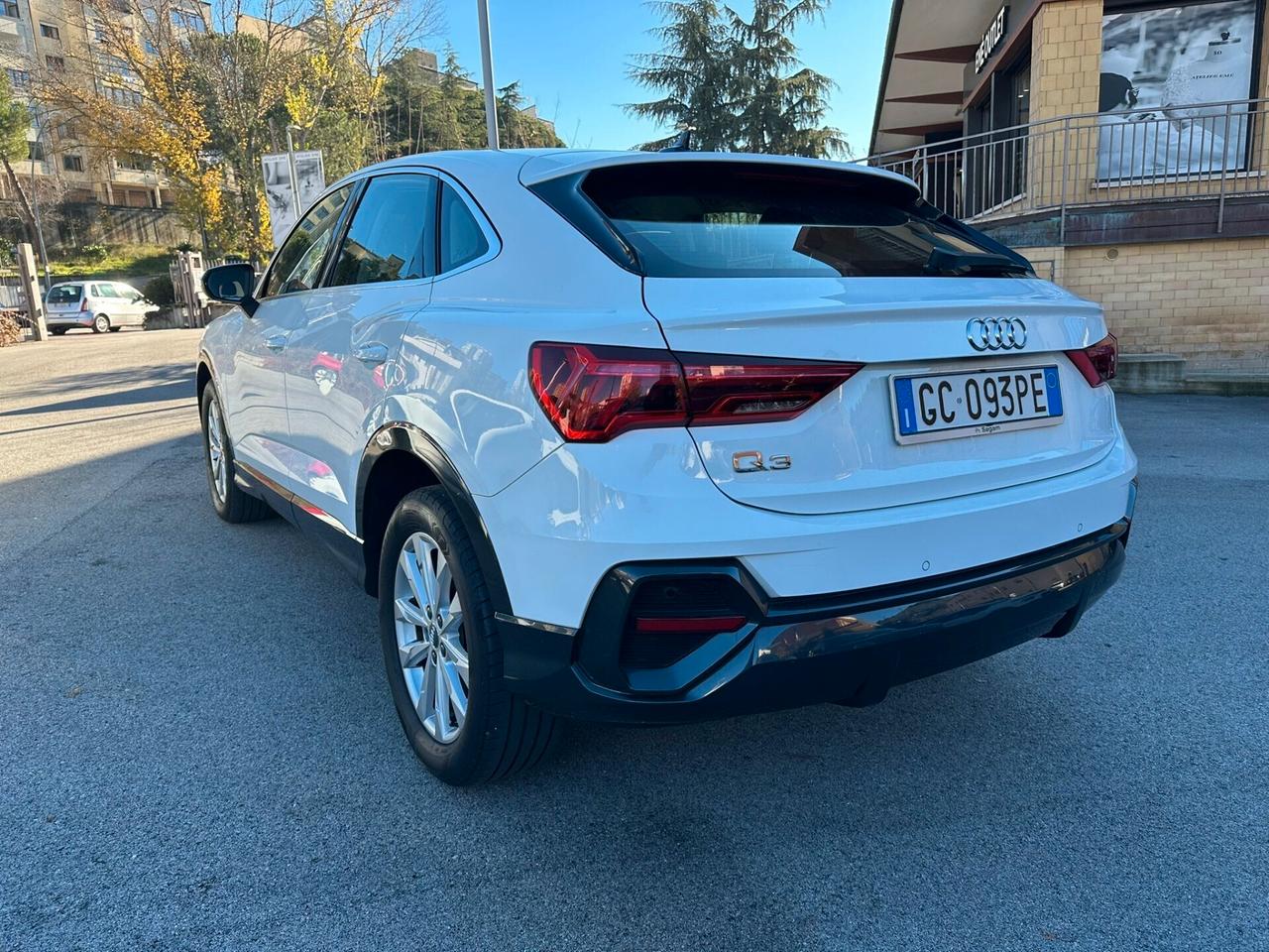 Audi Q3 SPB 35 TDI S tronic Business Plus