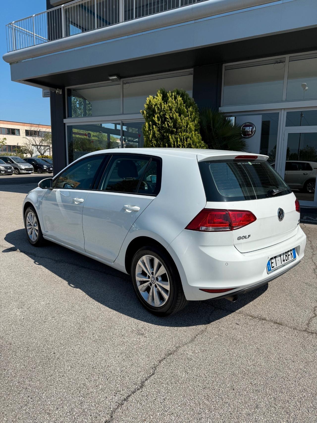 Volkswagen Golf 1.6 TDI 5p. Trendline BlueMotion Technology