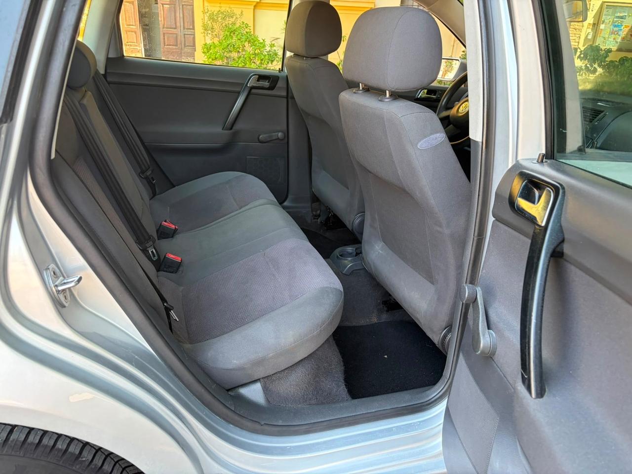 Volkswagen Polo 1.2 benzina neopatentati