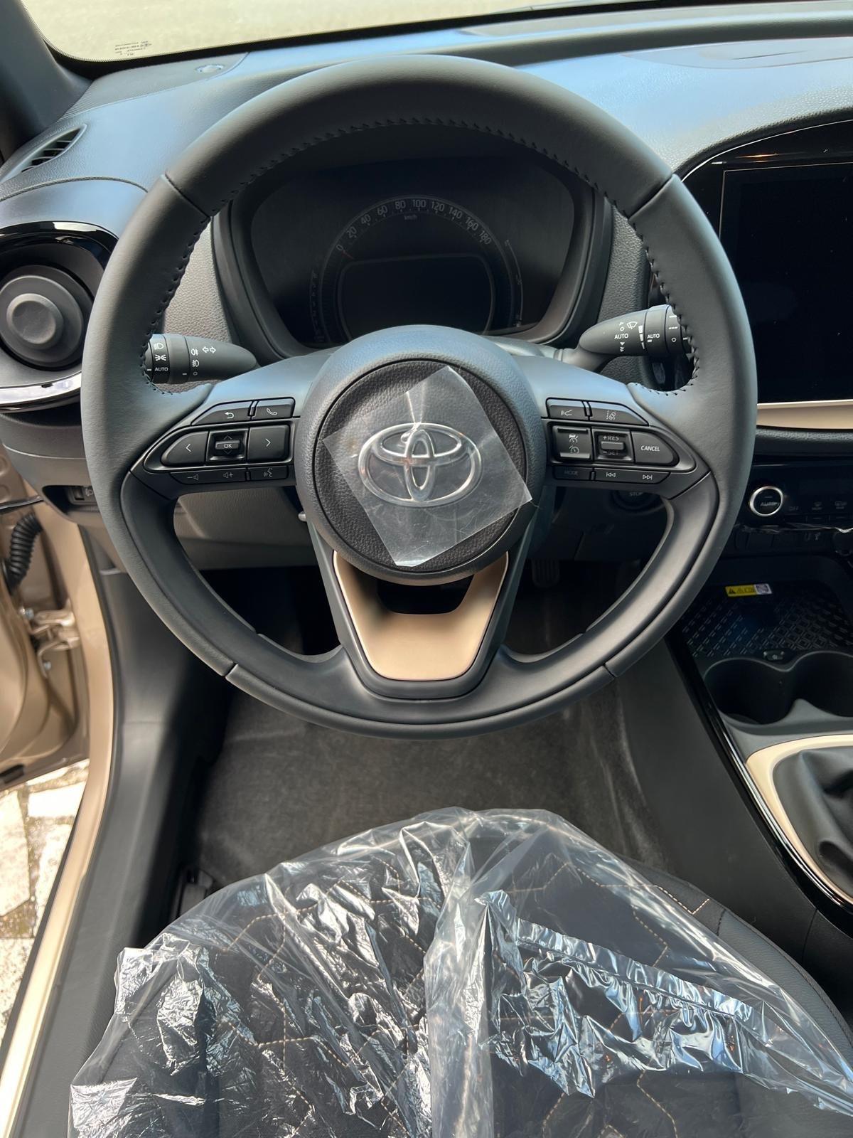 Toyota Aygo X 1.0 VVT-i 72 CV 5 porte Lounge