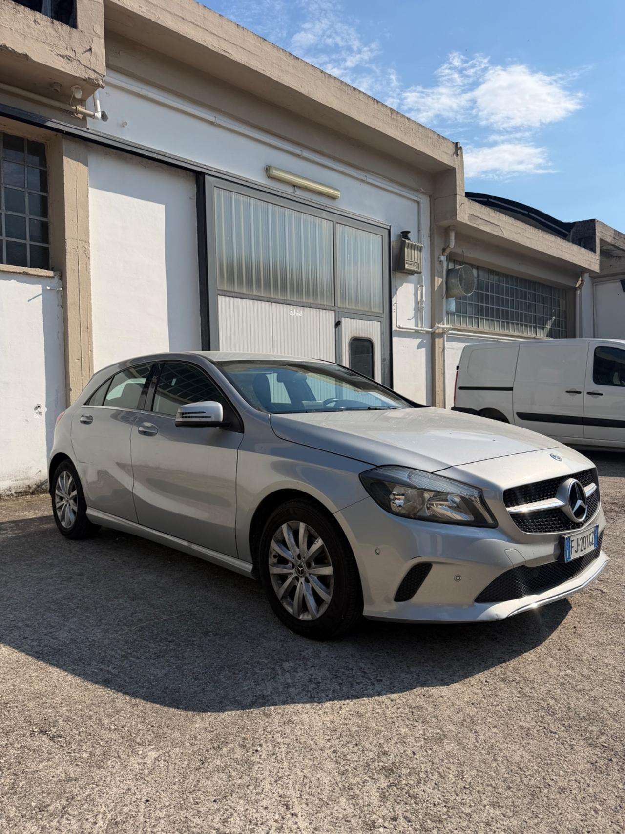 Mercedes-benz A 180 d Business