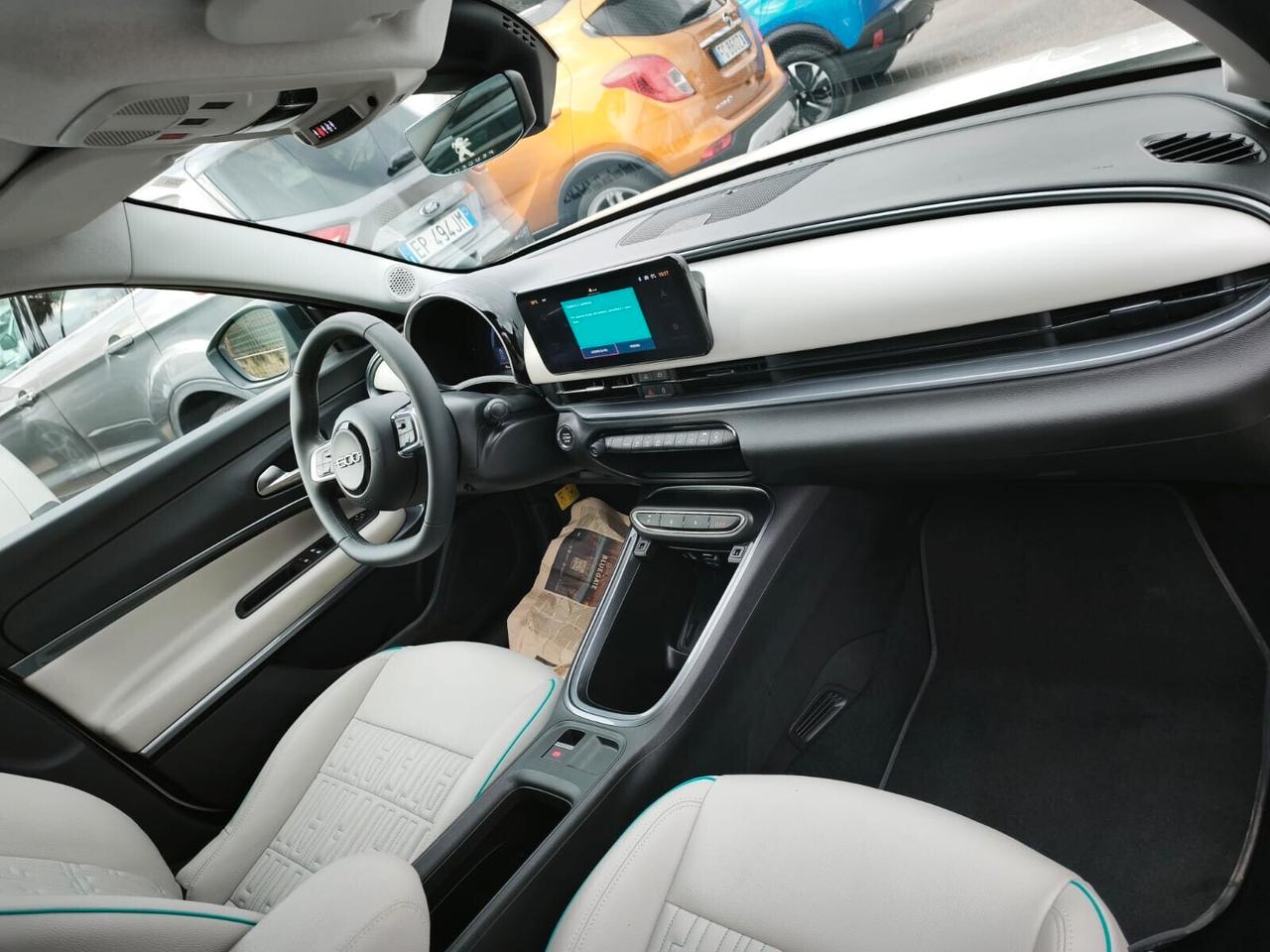 Fiat 600 Hybrid 110 CV DCT MHEV La Prima