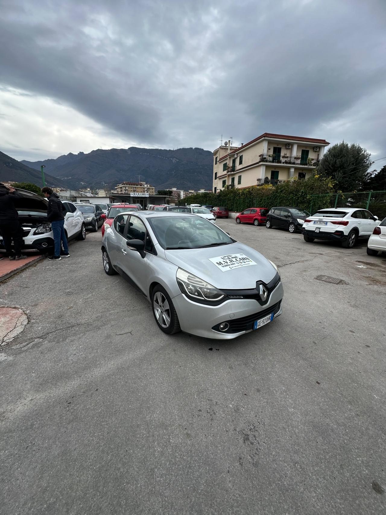 Renault Clio 1.2 16V 5 porte GPL Yahoo!