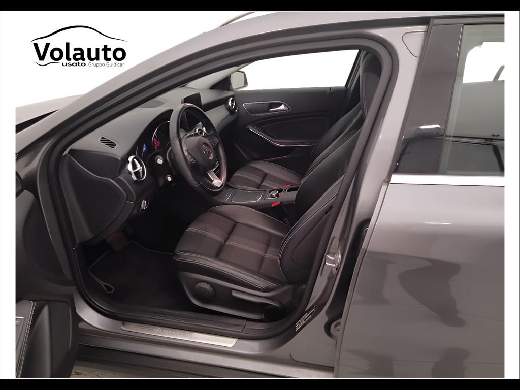 Mercedes-Benz GLA-X156 2017 - GLA 200 Sport auto
