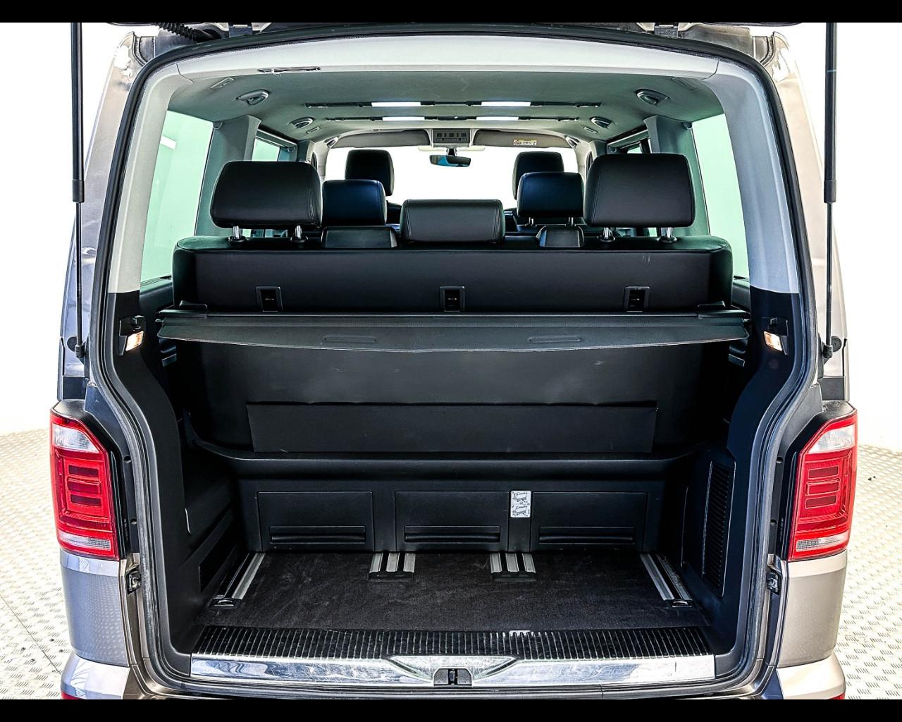 VOLKSWAGEN Multivan 6ª '15-'24 - Multivan 2.0 TDI 150CV 4Motion Highlin