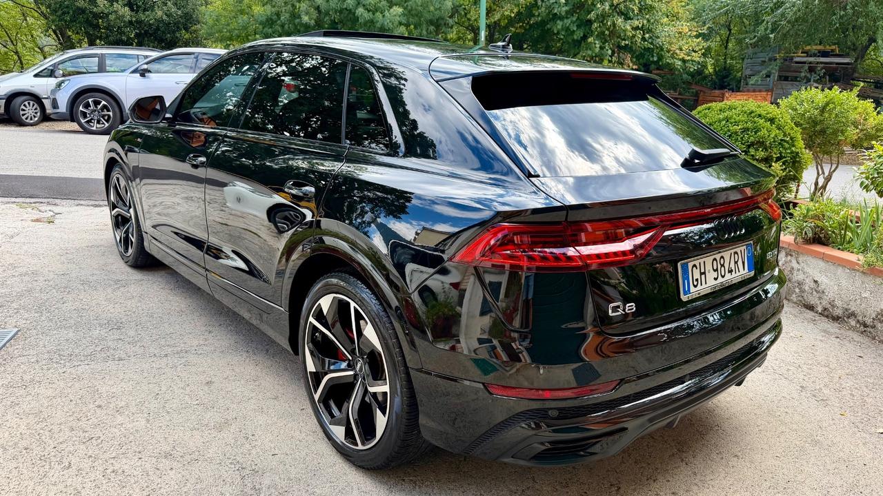 Audi Q8 50 TDI 286 CV quattro tiptronic Sport